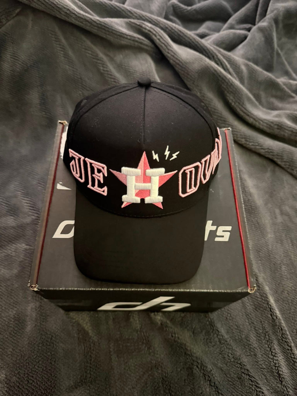 Dandy hats "Jehovah” 🩷